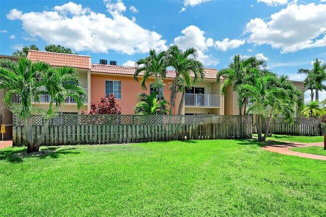 Building Photo - 5000 NW 79th Ave