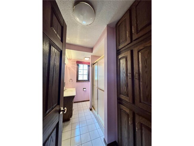 Building Photo - 3601 125th Ave NE