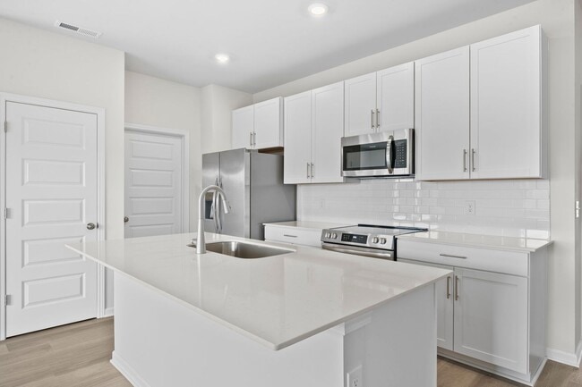 Building Photo - Beautiful New Construction!