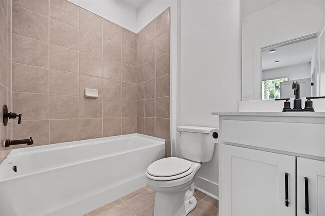 Building Photo - 3381 Macaiva Aly