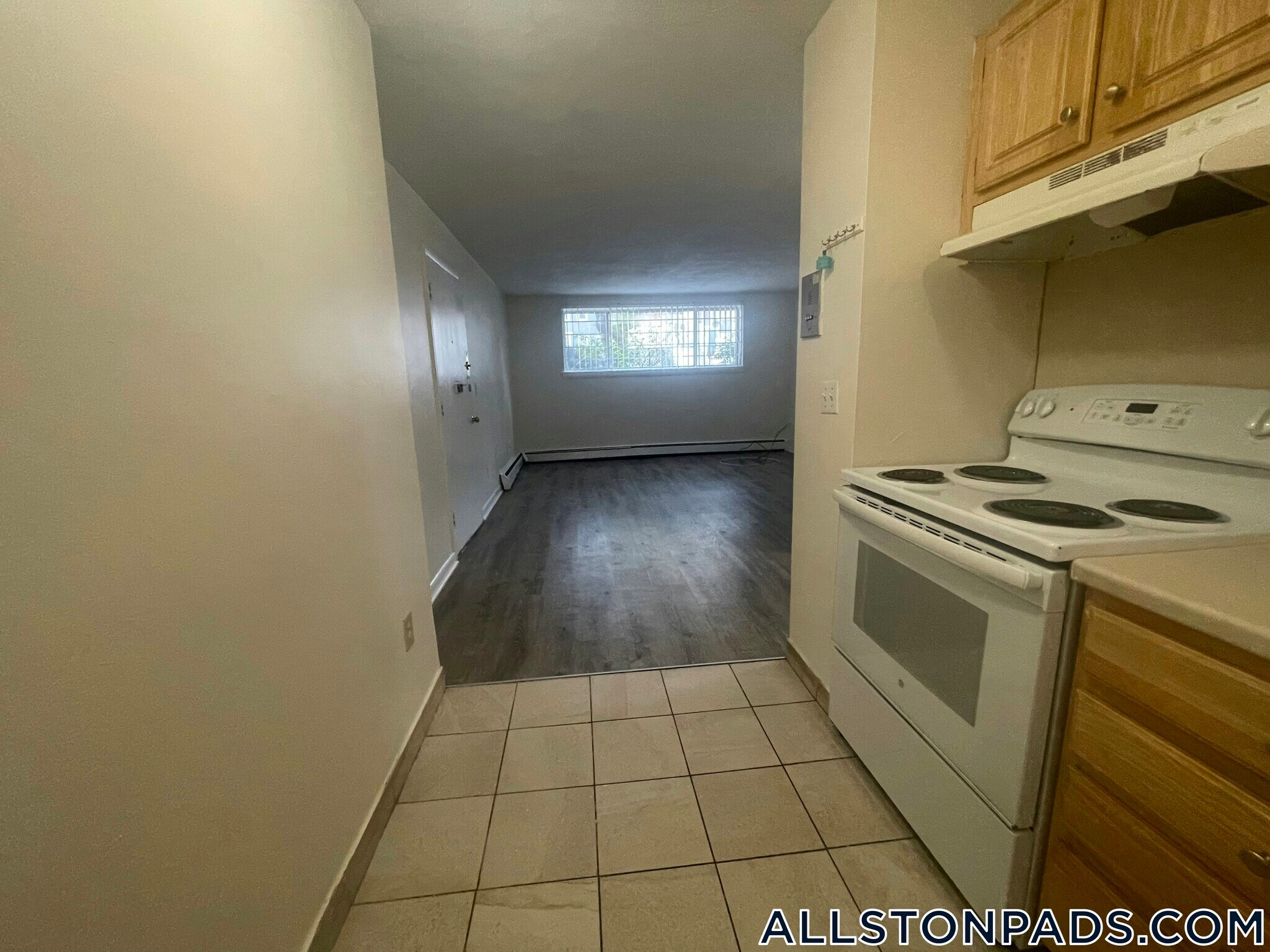 Building Photo - 88 Gardner St