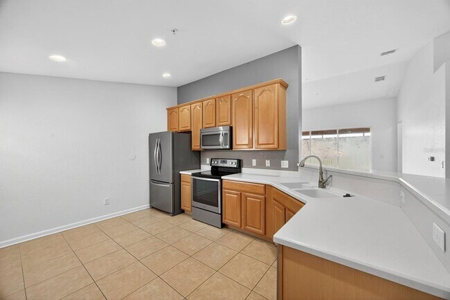 Building Photo - 8327 Fontera Dr