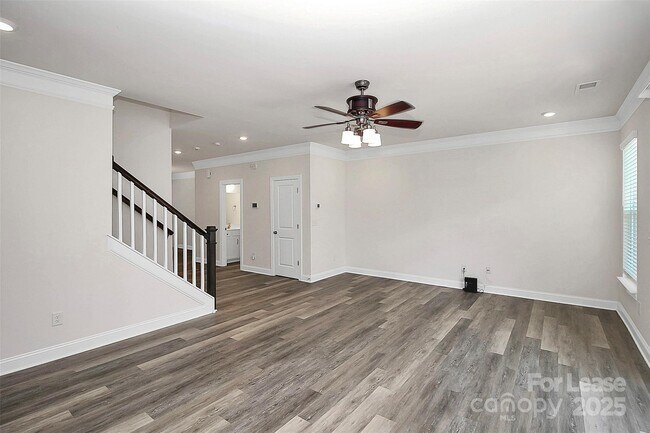 Building Photo - 10436 Glenmere Crk Cir