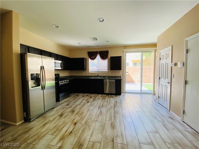 Building Photo - 8428 Bellery Ave