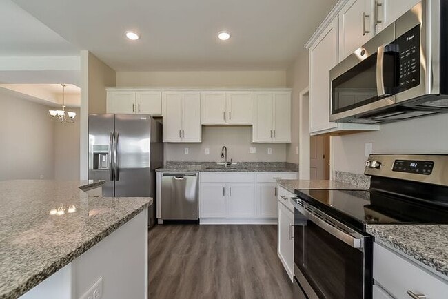 Building Photo - Now Leasing a 4-bedroom 2.5 bath home in W...