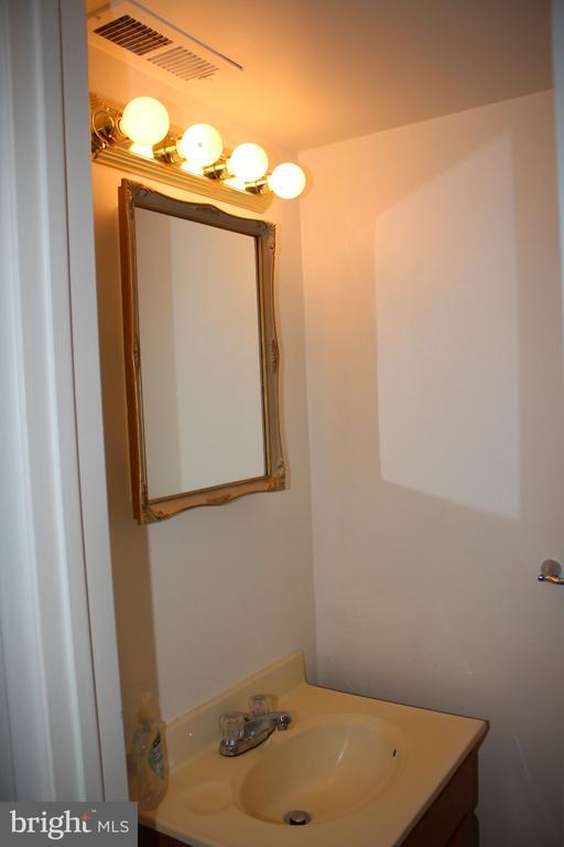 Building Photo - 34 Heron Pl