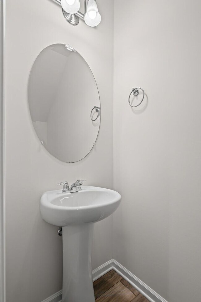 Building Photo - ***MOVE IN SPECIAL -$500 OF FIRST 2 MONTHS RENT WITH A FEBRARY 27TH OR SOONER MOVE IN DATE***Welc...