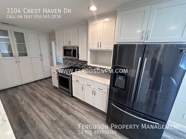 Building Photo - 3104 Crest Haven Dr