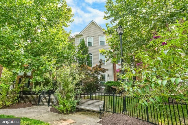Building Photo - 9624 Westerdale Dr