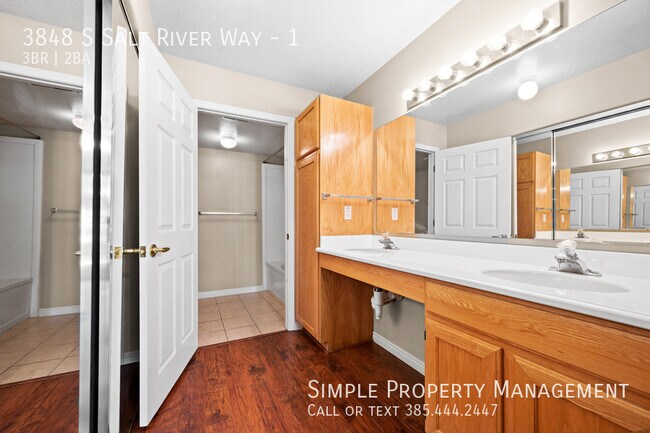 Building Photo - 3848 Salt River Way