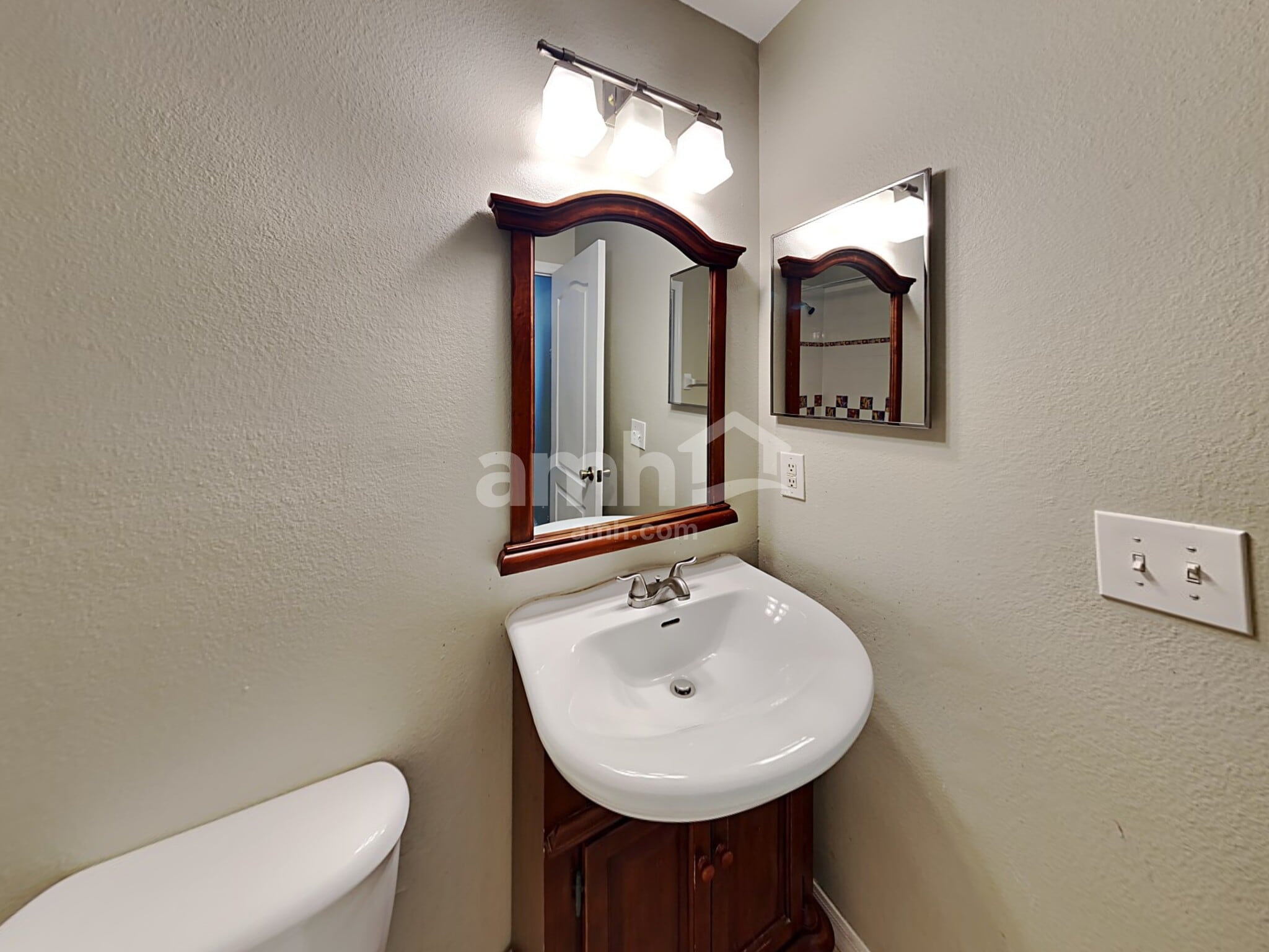 Building Photo - 5834 Tanagerlake Rd