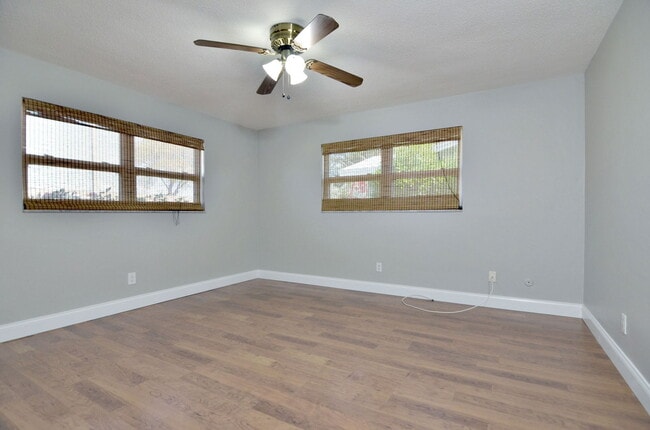 Building Photo - 10994 90th Terrace