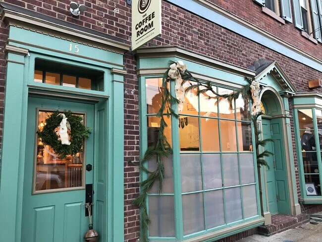 Coffee Shop on 1st floor - 13 S State St