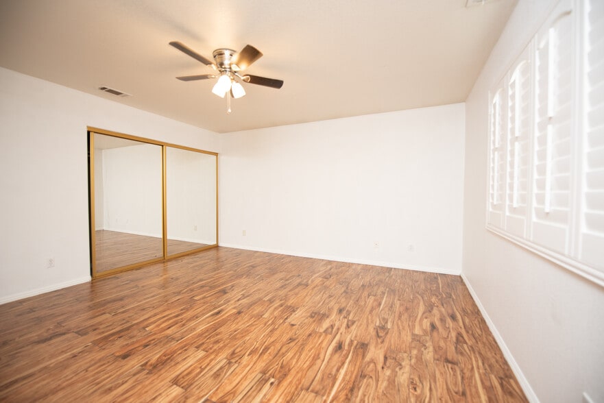 Building Photo - 21667 Laguna Rd