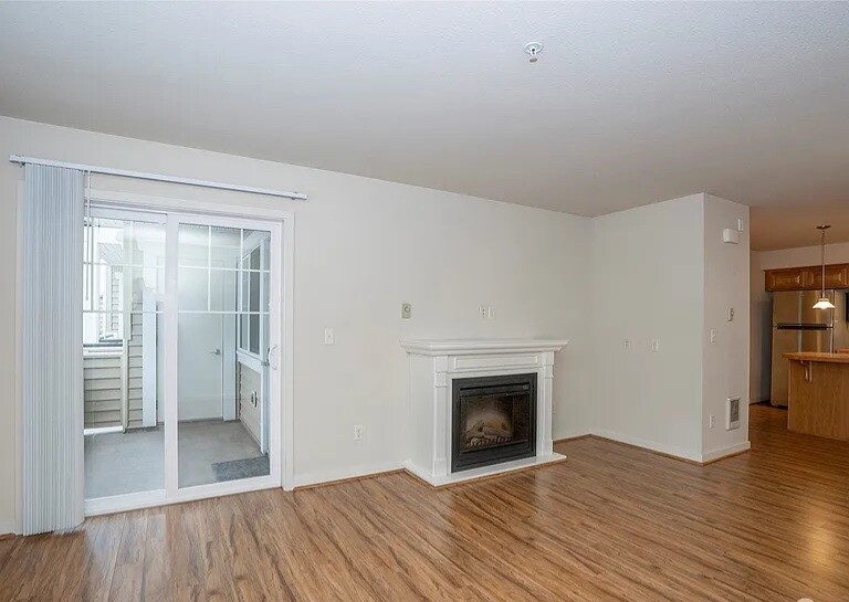 Building Photo - 13405 97th Ave E