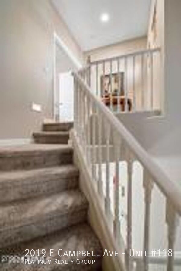 Building Photo - 2019 E Campbell Ave