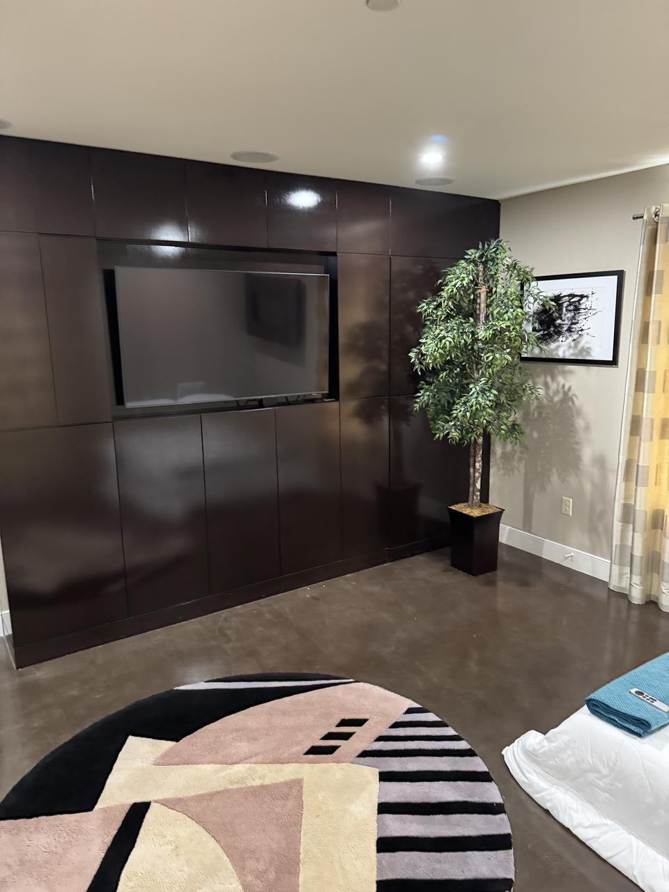 Building Photo - 81 Riverwalk Way