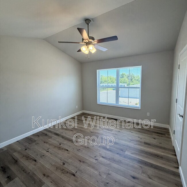 Building Photo - 328 Coral Sea Way