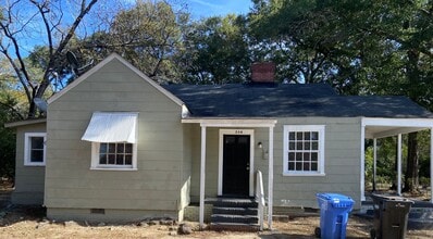 Building Photo - **AVAILABLE NOW**Total Electric 3 Bedroom / 1 Bathroom Home for Rent Near Ft. Benning in Columbus...