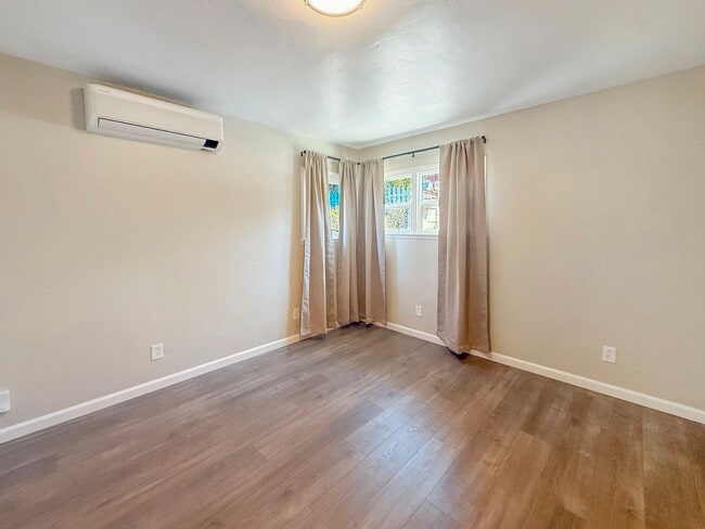 Building Photo - Spacious 4BR/2BA Home in Lemon Grove with ...