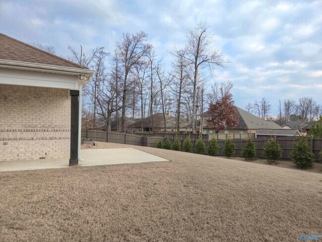 Building Photo - 223 Dustin Ln