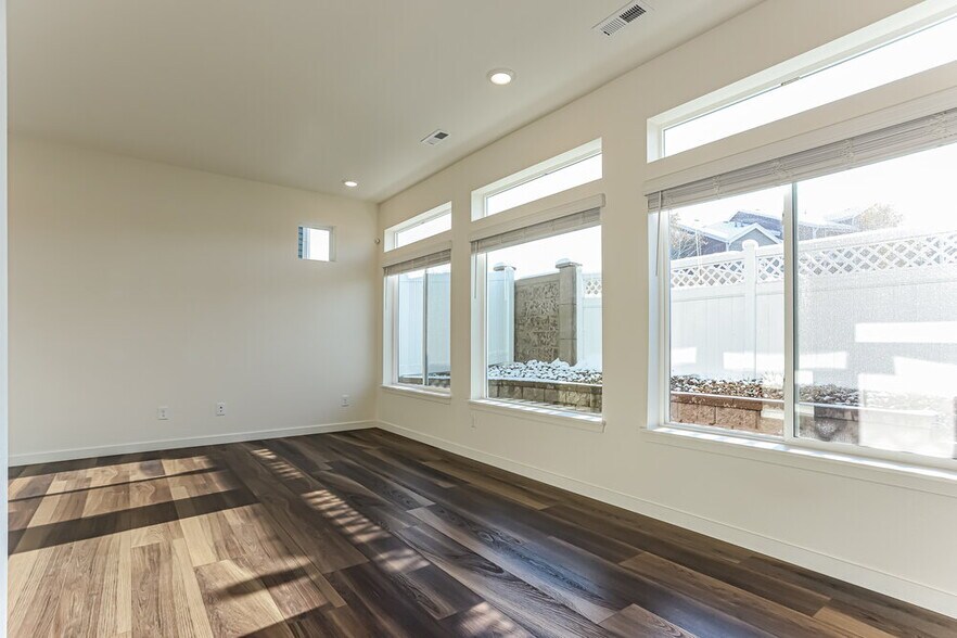 Building Photo - 4760 N Tower Dr