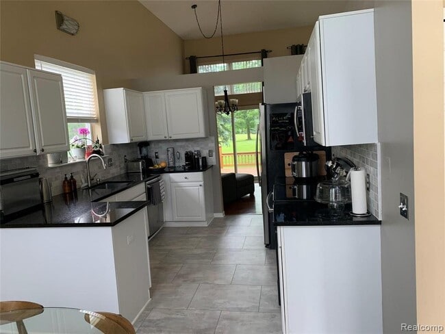 Building Photo - 3141 Bridlewood Dr