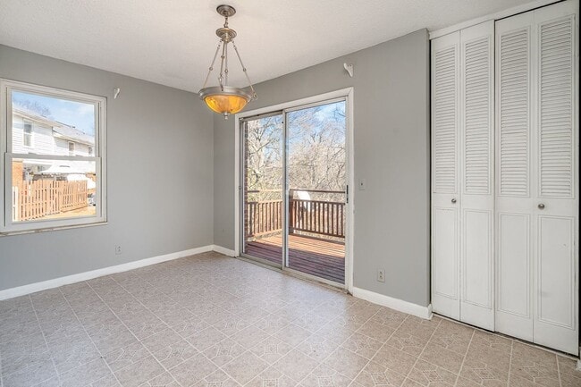 Building Photo - 5510 Country Dr