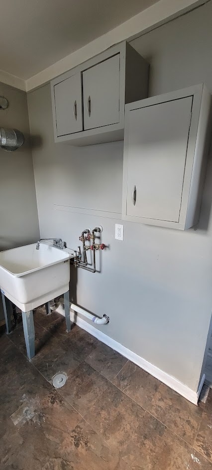 Building Photo - 17284 Ivanhoe St