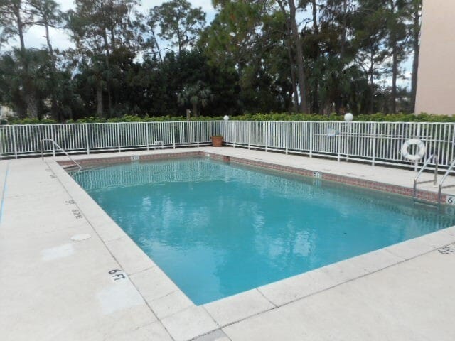 Building Photo - Quail Forest Condo For Rent - Awesome view of the Golf Course!