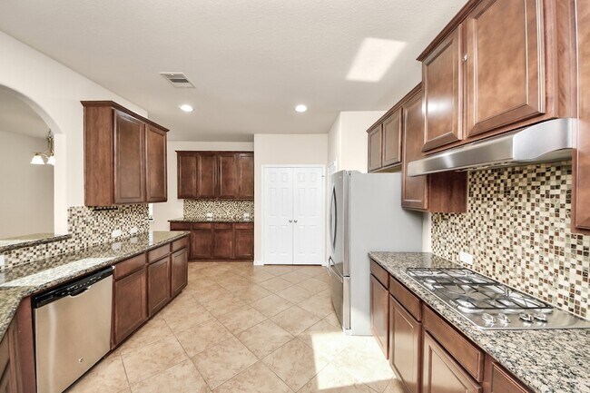 Building Photo - 5038 Gold Haven Dr