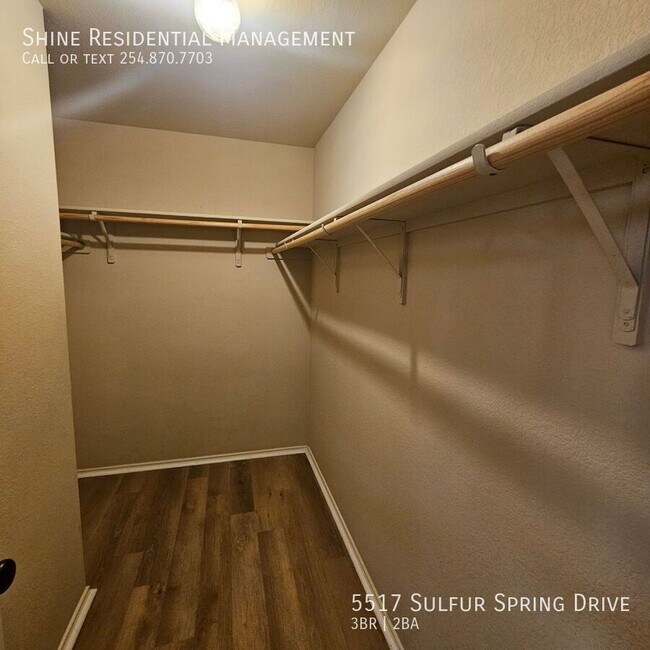 Building Photo - 5517 Sulfur Spring Dr