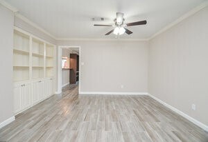 Building Photo - 13074 Trail Hollow Dr