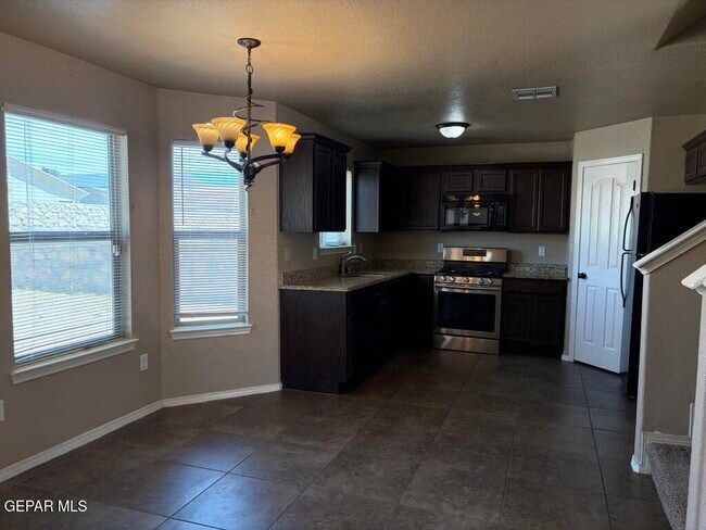Building Photo - 7029 Copper Town Dr
