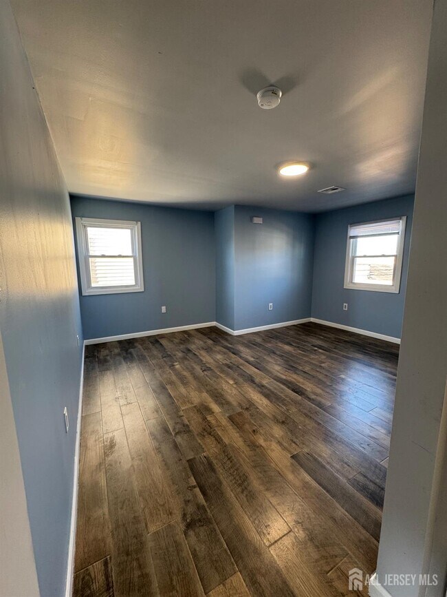 Building Photo - 150 Fabyan Pl