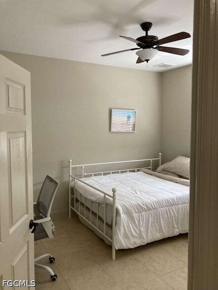 Building Photo - 2637 NW 1st St