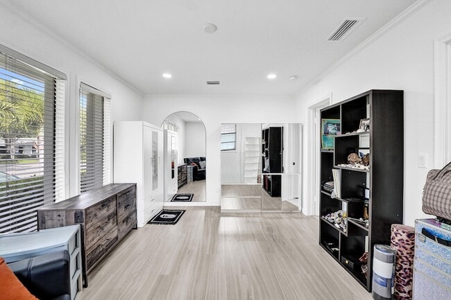 Building Photo - 3681 N 54th Ave