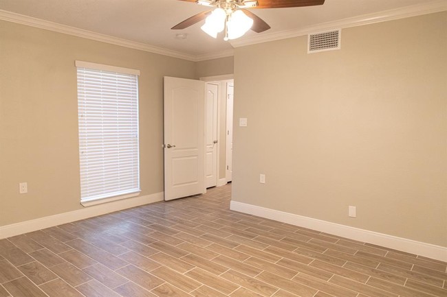 Building Photo - 9014 Kapri Ln