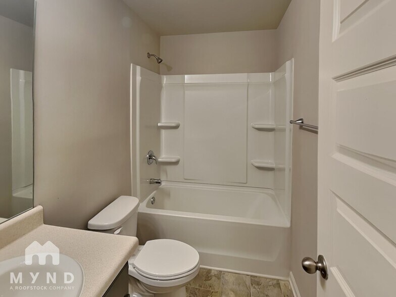 Building Photo - 2650 Parrish Ct