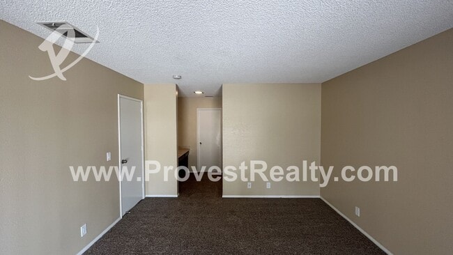 Building Photo - 3 Bed, 2 Bath Helendale Home!!!