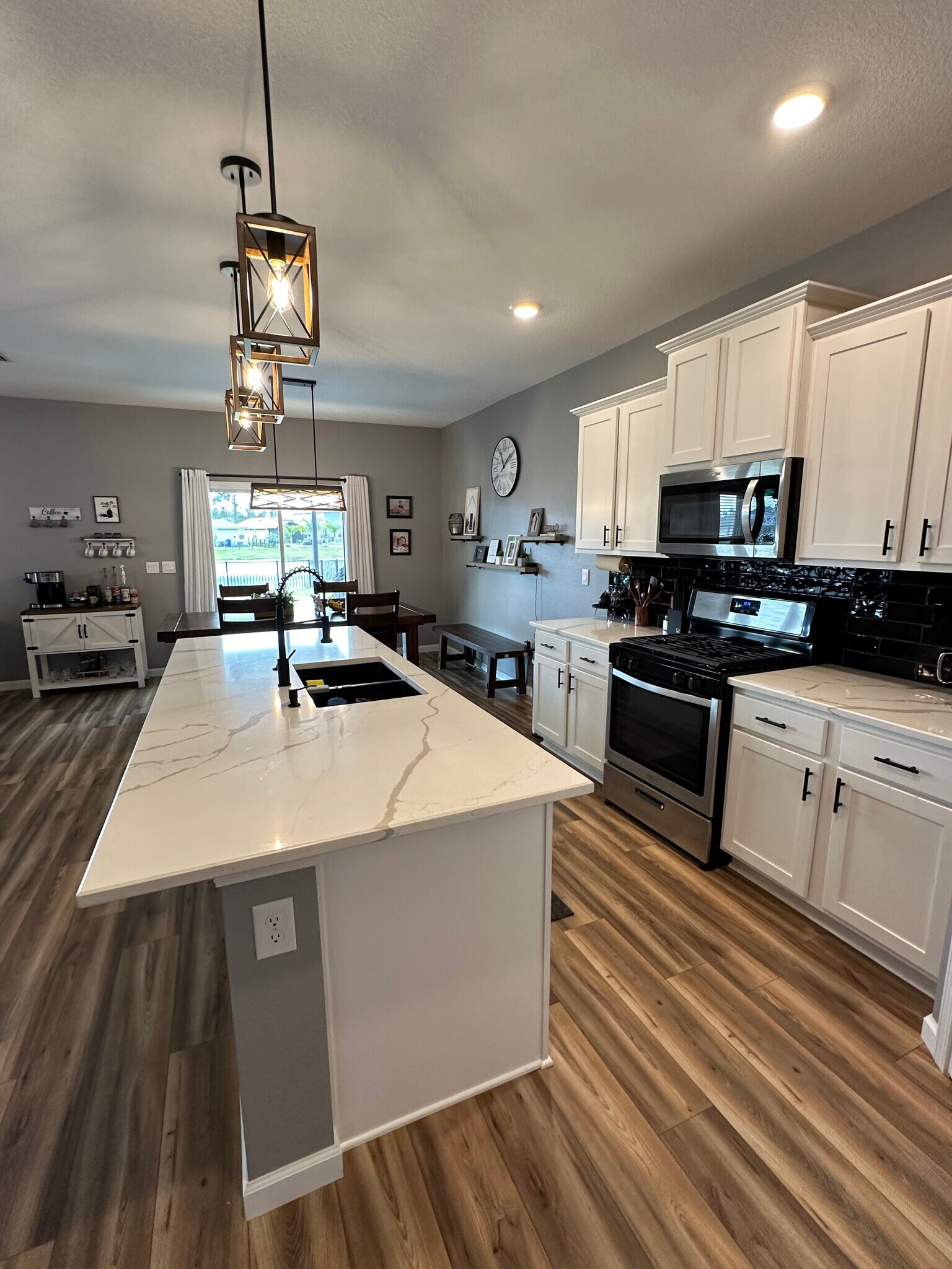 Building Photo - 150 Logrono Ct