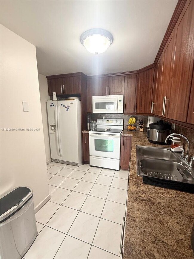 Building Photo - 14250 SW 62nd St