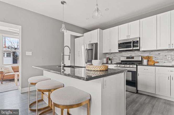 Building Photo - 1416 S St SE