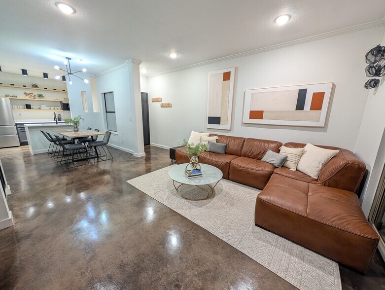 Building Photo - 6000 Shepherd Mountain Cv