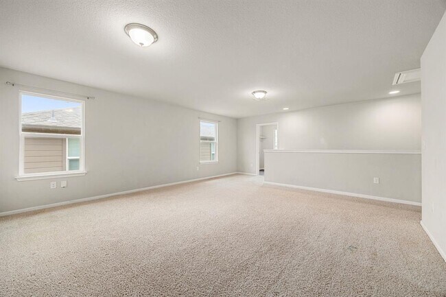 Building Photo - 13925 Heywood Dr