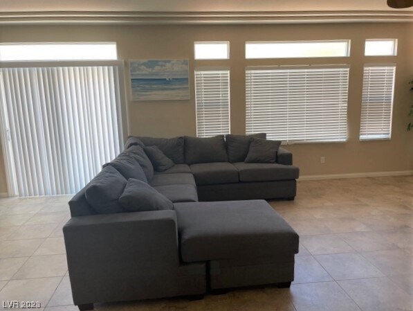 Building Photo - 6490 Parrot Ridge Ct