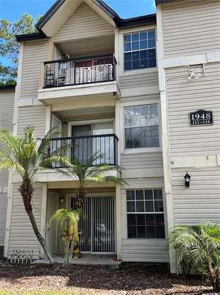 Building Photo - 1948 Lake Atriums Cir