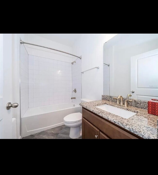 Building Photo - 573 Disa Dr