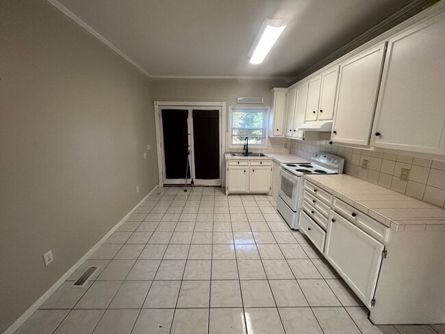 Building Photo - 10 Willow Lane - Unit A in Elgin, SC