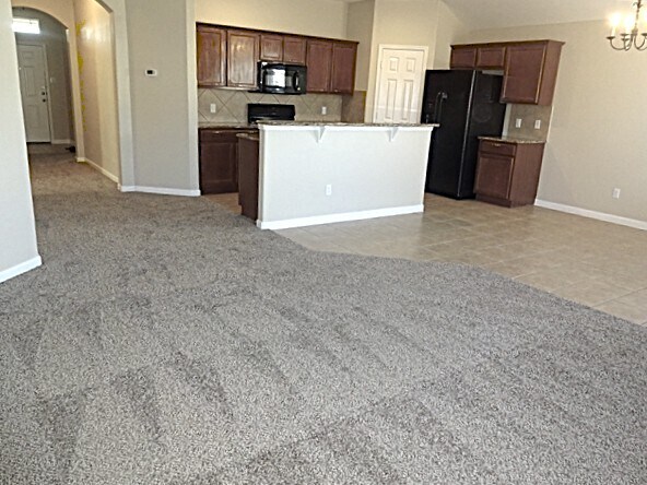 Building Photo - 135 Voyager Cv